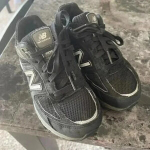 New Balance 990v5 in Black/Black Silver for boys in size 13 youth